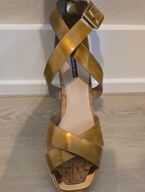 Charles David Metallic Gold Patent Leather Wedge Sandals - Size 9.5